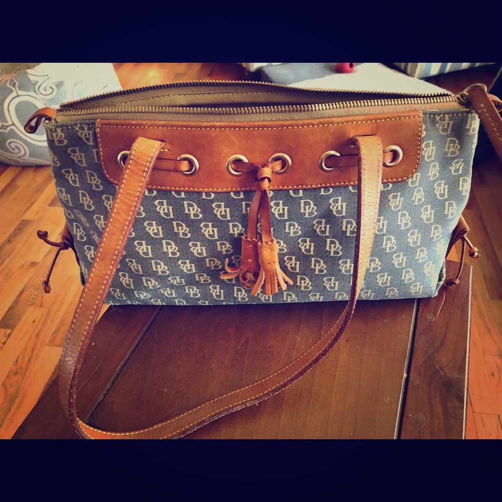 Dooney and Bourke purse